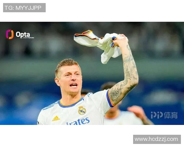 克罗斯在球场上的传奇之路与足球世界的影响力分析